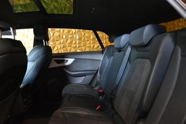 AUDI Q8 usata 29