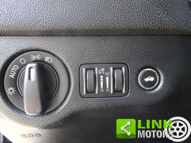 DODGE Charger usata, con Specchietti laterali elettrici