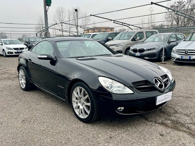 MERCEDES-BENZ SLK 200 usata, con Sensore di luce