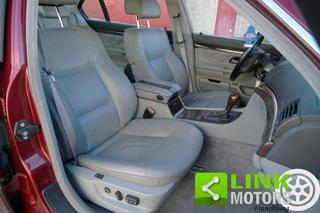 BMW 740 usata, con Sensori di parcheggio anteriori