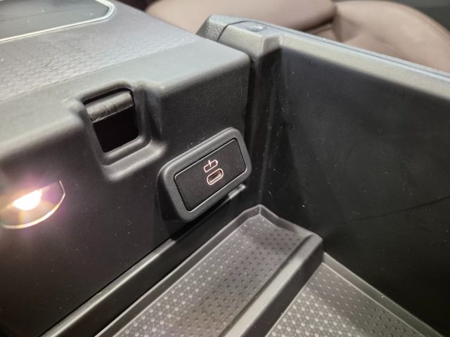 BMW 320 usata, con Sensori di parcheggio posteriori