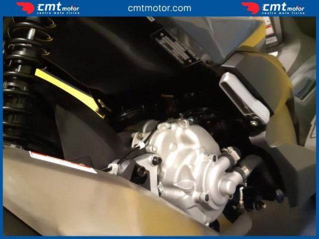 OTHERS-ANDERE OTHERS-ANDERE usata 7