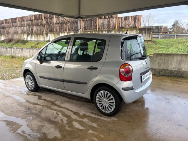 RENAULT Modus usata, con Autoradio