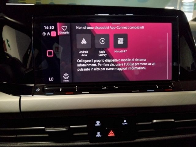 VOLKSWAGEN Golf usata, con Frenata d
