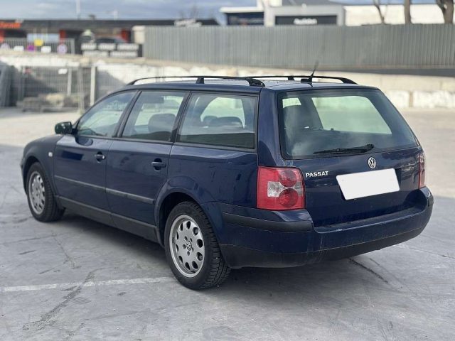 VOLKSWAGEN Passat usata, con Airbag