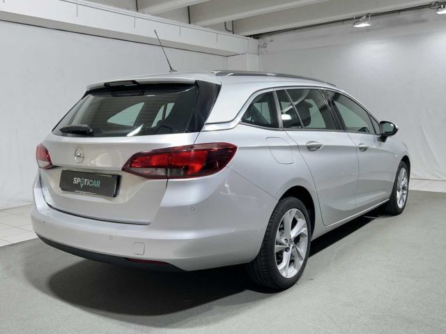OPEL Astra usata, con Autoradio