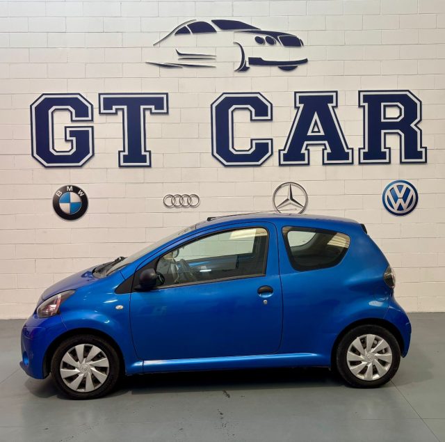 TOYOTA Aygo usata, con Autoradio