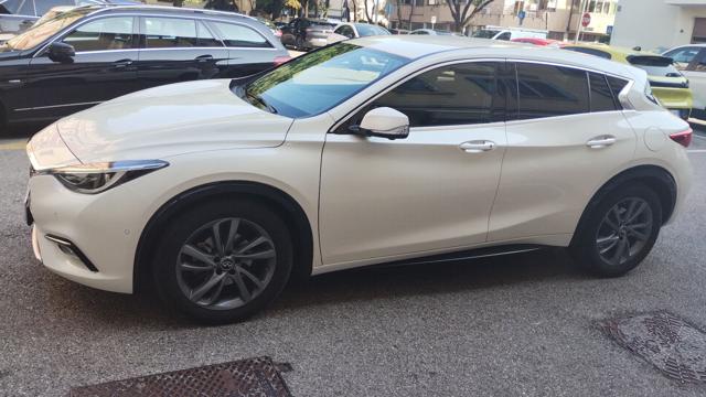 INFINITI Q30 usata, con Controllo trazione