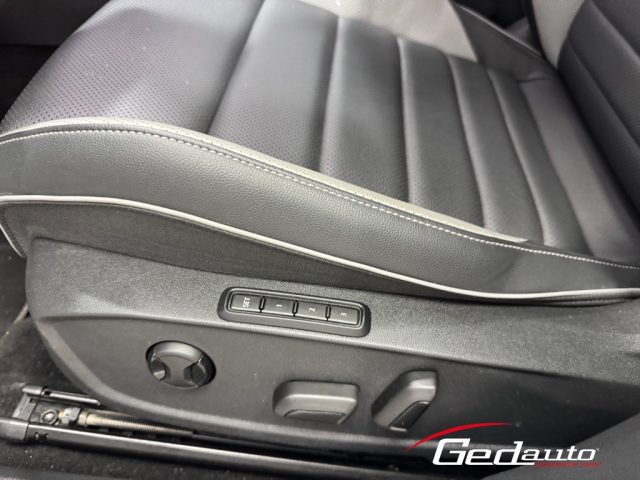 VOLKSWAGEN Golf usata, con Cronologia tagliandi