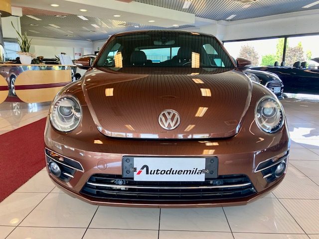 VOLKSWAGEN Maggiolino usata, con Airbag