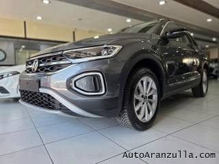 VOLKSWAGEN T-Roc usata, con Luci diurne LED