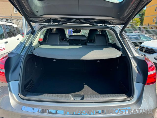 MERCEDES-BENZ GLA 200 usata, con ESP