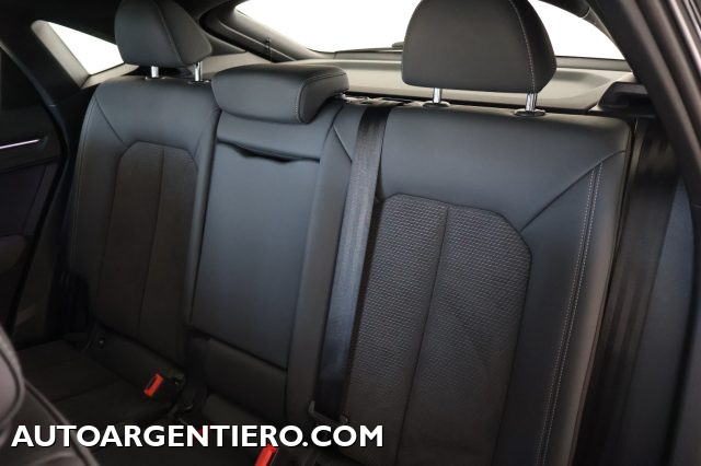 AUDI Q3 usata, con Sensori di parcheggio posteriori