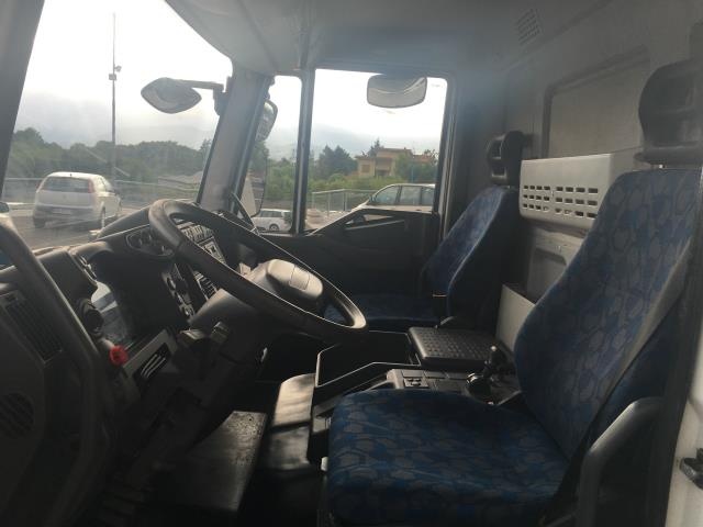 IVECO LKW/TRUCKS usata, con Sospensioni pneumatiche