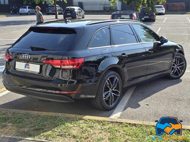 AUDI A4 usata, con Autoradio