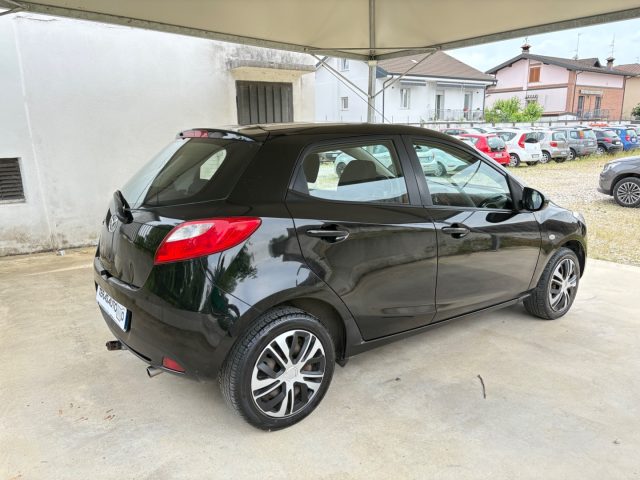 MAZDA 2 usata, con Autoradio