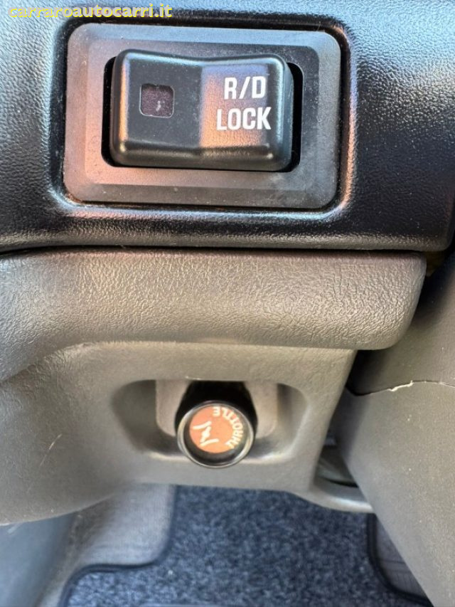 MITSUBISHI L200 usata 33