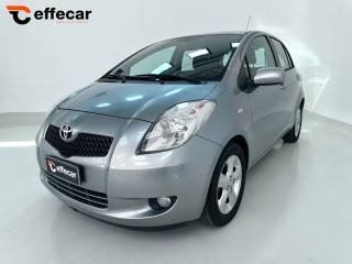 TOYOTA Yaris 1.0 5 porte neopatentati