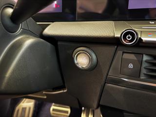 OPEL Astra usata, con Volante in pelle