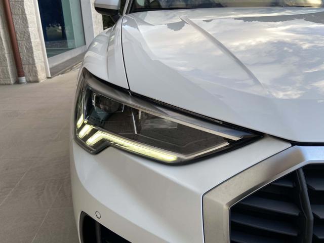 AUDI Q3 usata, con Sensori di parcheggio anteriori