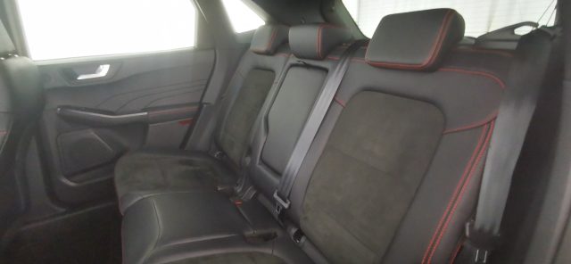 FORD Kuga usata, con Bracciolo
