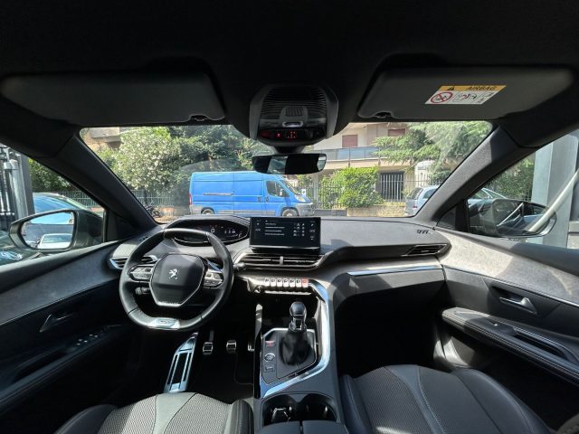 PEUGEOT 5008 usata, con Boardcomputer