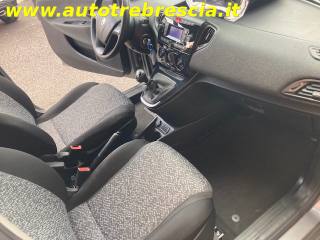 LANCIA Ypsilon usata, con USB