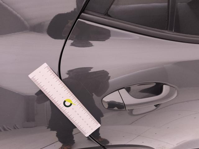 KIA Stonic usata, con Sensori di parcheggio anteriori