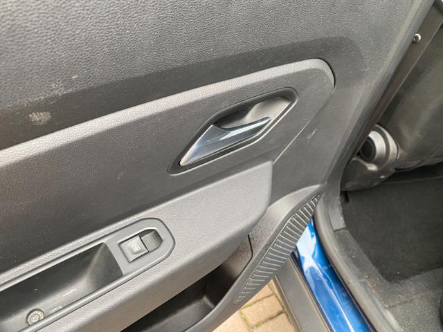 DACIA Duster usata, con Touch screen