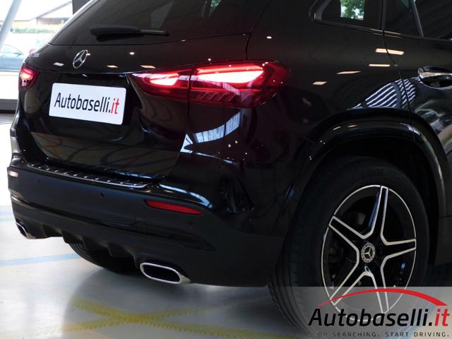 MERCEDES-BENZ GLA 200 usata, con Autoradio digitale