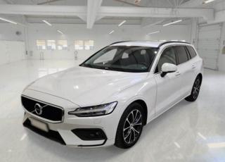 VOLVO V60 B3 Geartronic Momentum Business Pro