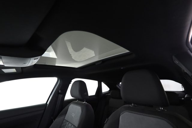 VOLKSWAGEN Taigo usata 7