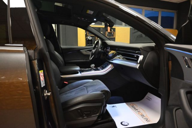 AUDI Q8 usata 9