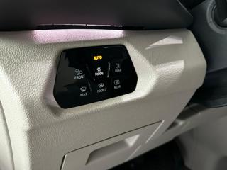 VOLKSWAGEN Multivan usata, con Servosterzo