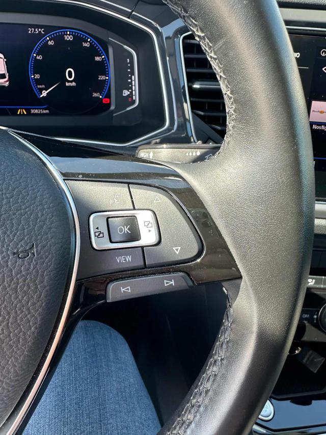 VOLKSWAGEN T-Roc usata, con Controllo vocale