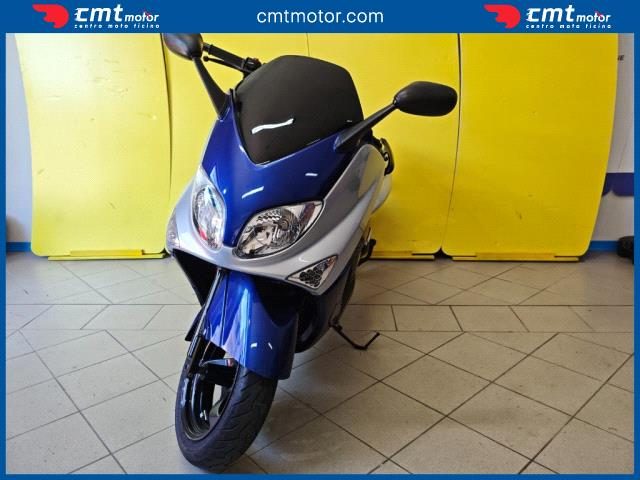 YAMAHA T-Max 500 usata 1