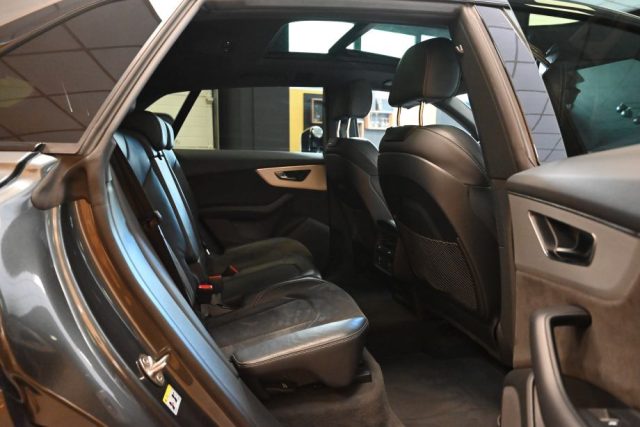 AUDI Q8 usata 11