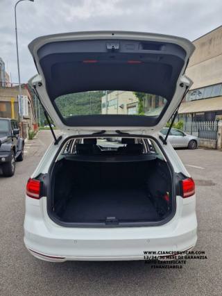 VOLKSWAGEN Passat Variant usata, con Climatizzatore