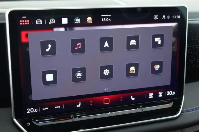 VOLKSWAGEN Tiguan usata, con Servosterzo