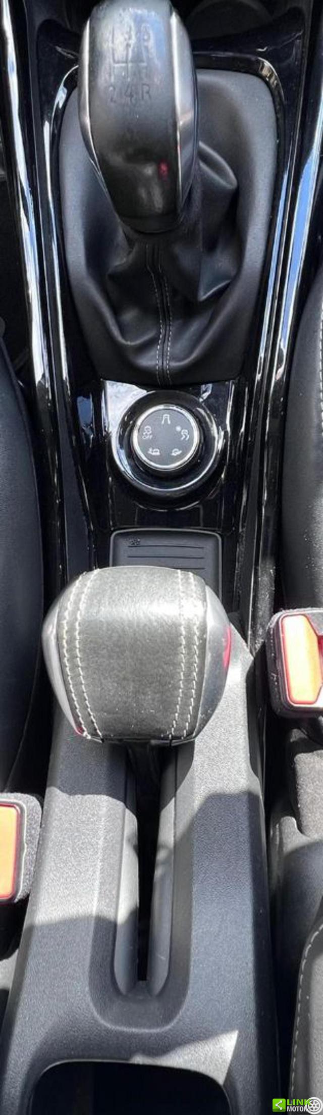 PEUGEOT 2008 usata, con Sensore di luce