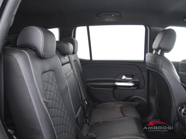MERCEDES-BENZ GLB 200 usata 12
