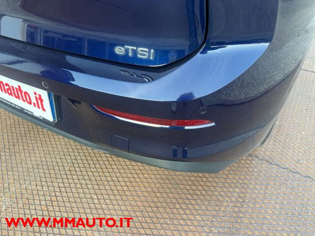 VOLKSWAGEN Golf usata, con Autoradio
