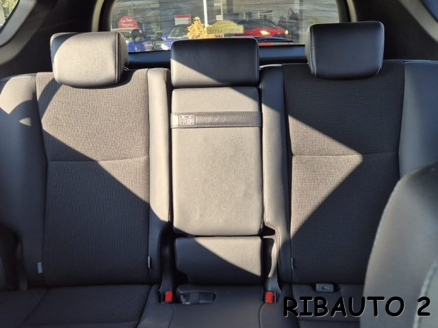 TOYOTA RAV 4 usata, con Sedili riscaldati