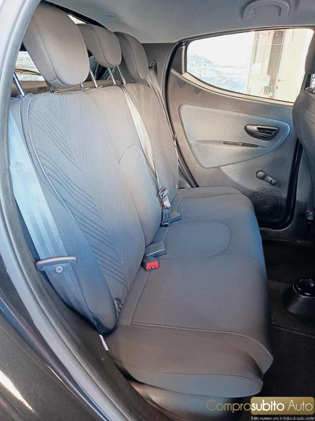 LANCIA Ypsilon usata 23