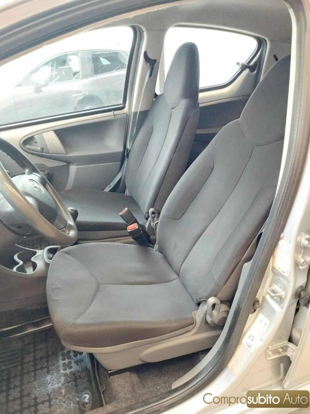 TOYOTA Aygo usata, con ESP