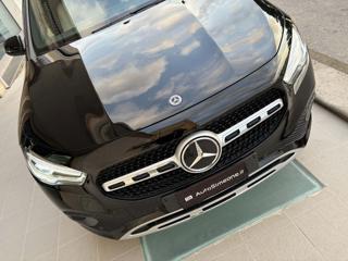 MERCEDES-BENZ GLA 200 usata, con Luci diurne