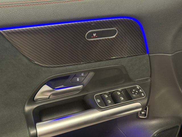 MERCEDES-BENZ GLA 200 usata, con Autoradio