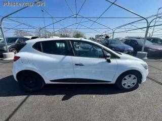 RENAULT Clio usata, con Autoradio