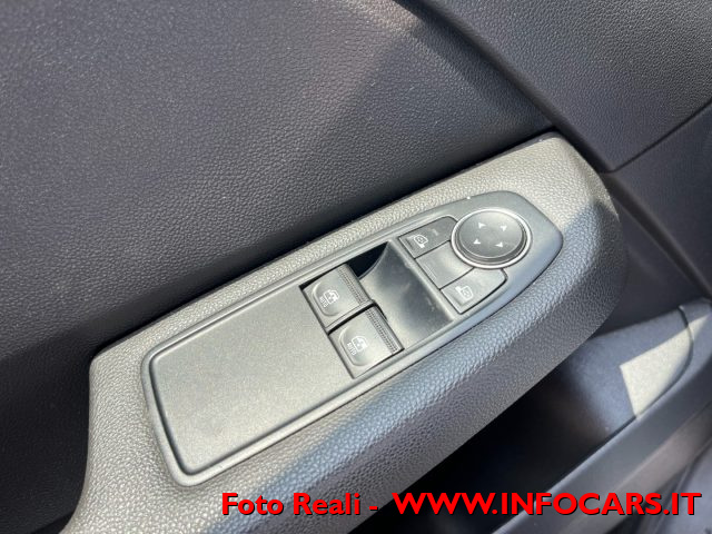 RENAULT Clio usata, con Sensori di parcheggio posteriori