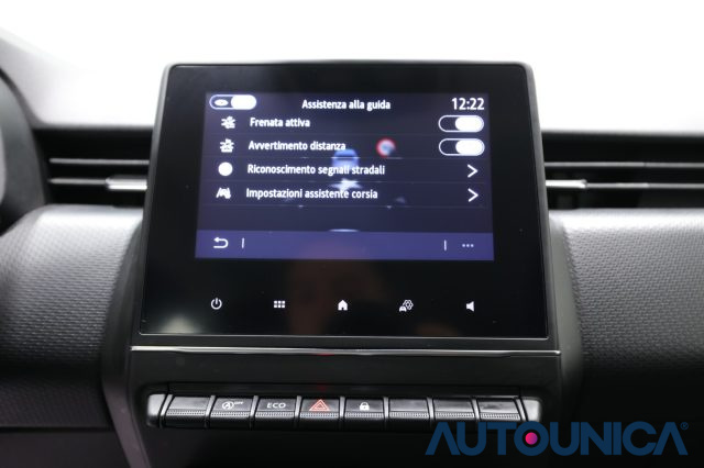 RENAULT Clio usata, con Specchietti laterali elettrici
